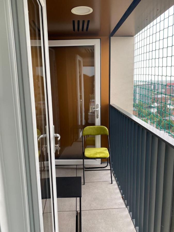 Luxury 2 Bedroom En-Suite Apartment Balcony Views Manchester Bagian luar foto